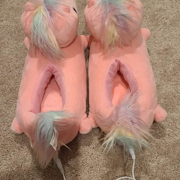 Smoko Unicorn USB Heated Slippers - Picture 4 of 4
